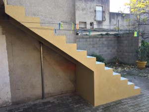 Escalier béton brut