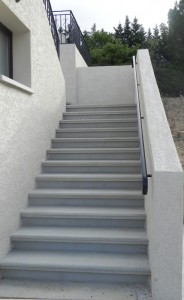 Escalier extérieur béton