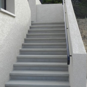 Escalier extérieur béton